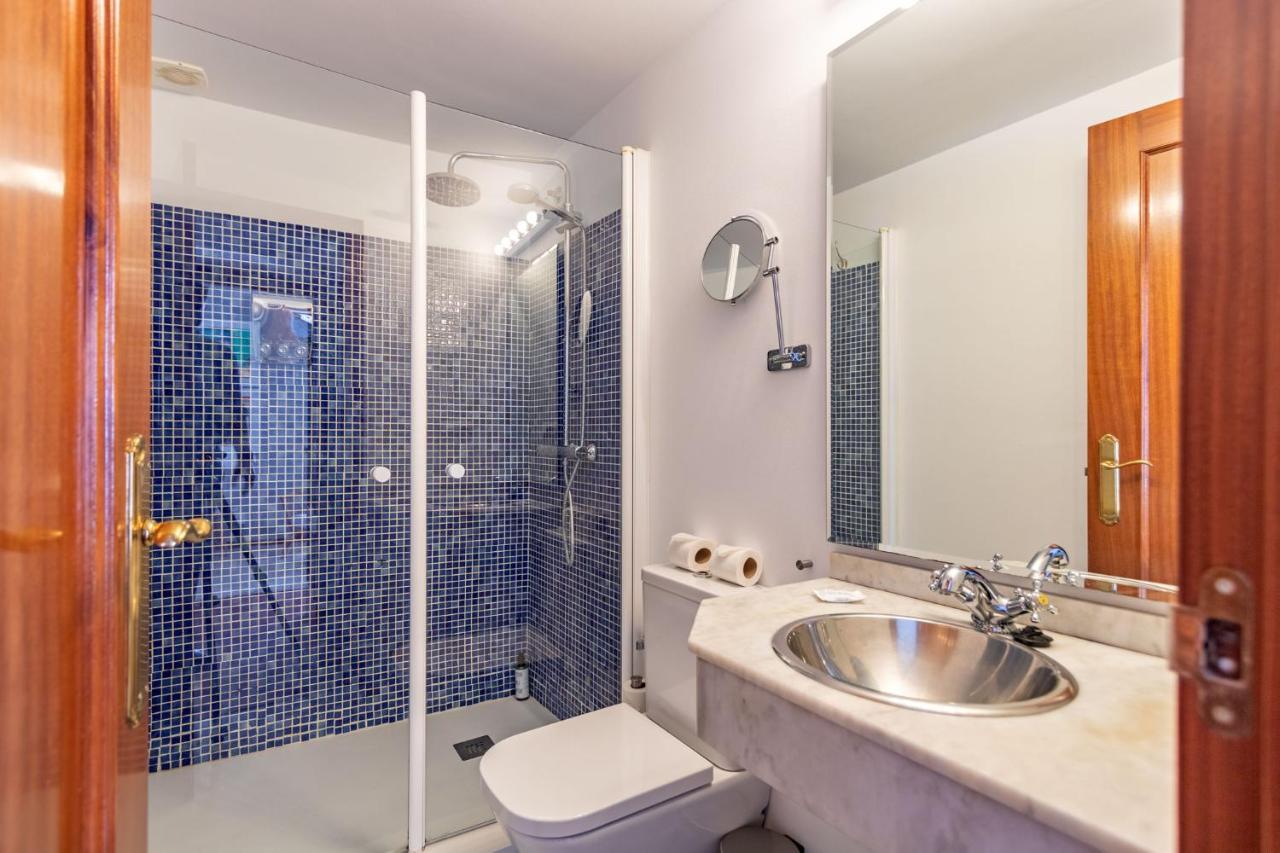 Apartamento Abades Giralda Deluxe By Valcambre Sevilla Exterior foto