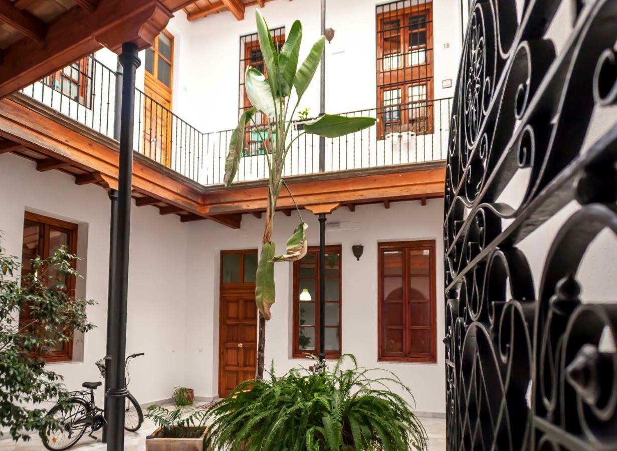 Apartamento Abades Giralda Deluxe By Valcambre Sevilla Exterior foto